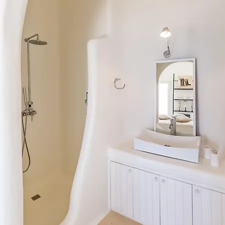 Mediterranean With Splendid View Mikonos Villa Klouvas