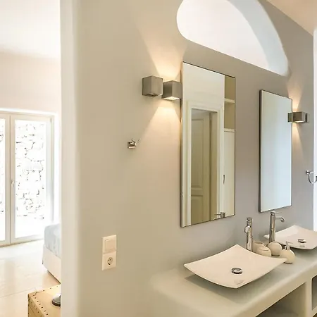 Mediterranean With Splendid View Mikonos
