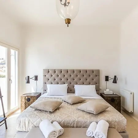 Mediterranean With Splendid View Mikonos Villa *